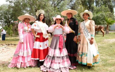 Cabalgata de la Independencia llega a Villagrán